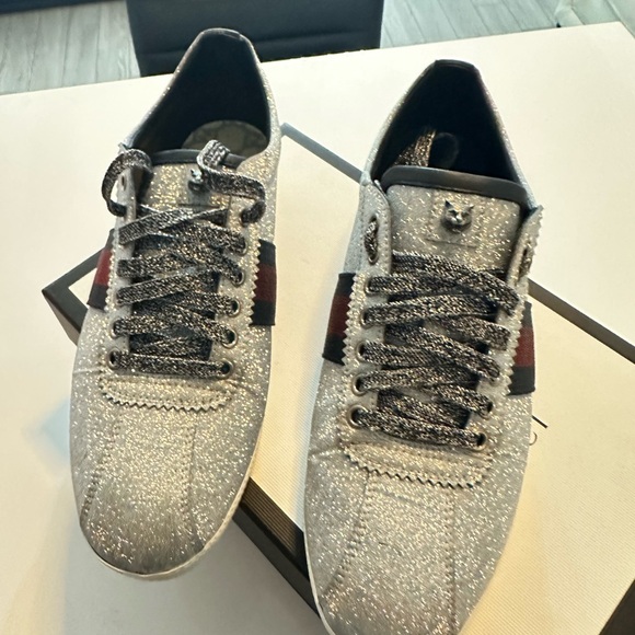 Gucci Sneakers - Picture 4 of 7